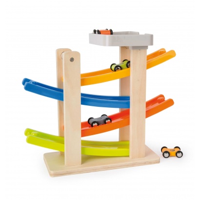 Rennbahn mit Parkdeck