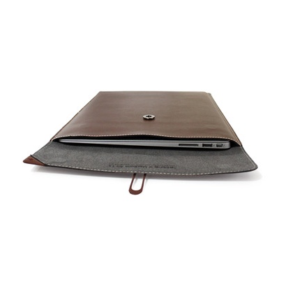 8481_lettre_air_13_fuer_macbook_air_braun_b